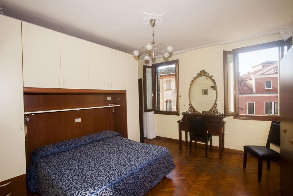 Chambre Double avec Salle de Bains Privative